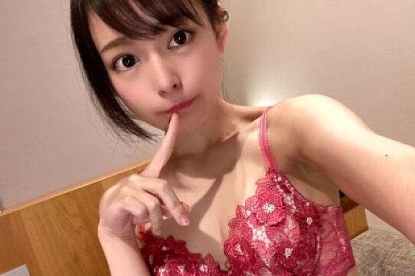 ガチ某メディア経験あり!! 【アイドル】究极美少女 完全颜出し 中出し 最强骑乘位 ナマチンポ膣内射精恳时间:01:27:20大小:558.18MB-sem