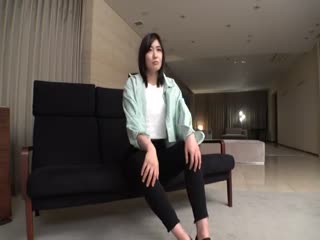 SIRO4913 喜爱健身豪迈女竟然是M属性 喜欢自揉双乳被狠狠猛插