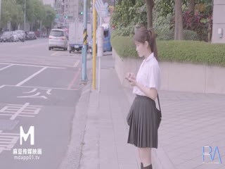 清純學生妹援交初體驗时间:00:30:21大小:281.34MB-sem